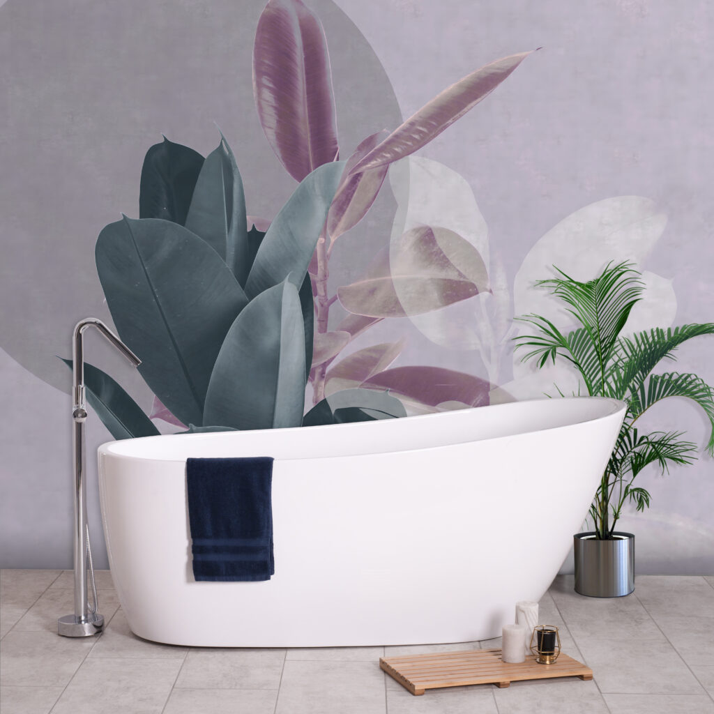 Feuillage devant les voiles dans un intérieur
