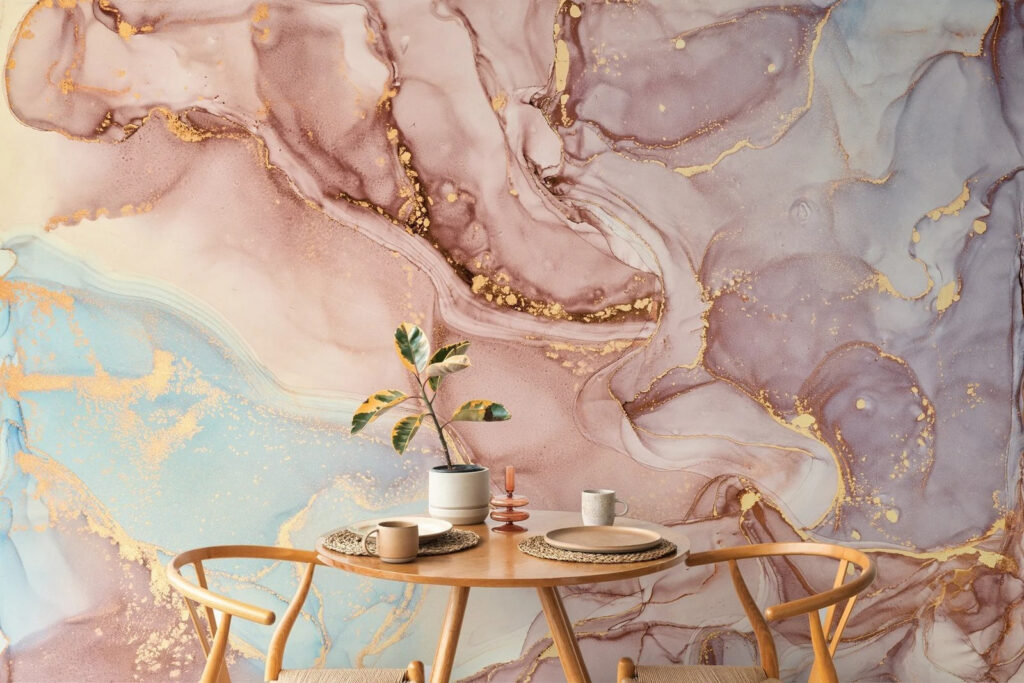 Aplats aux pastels chauds dans un intérieur