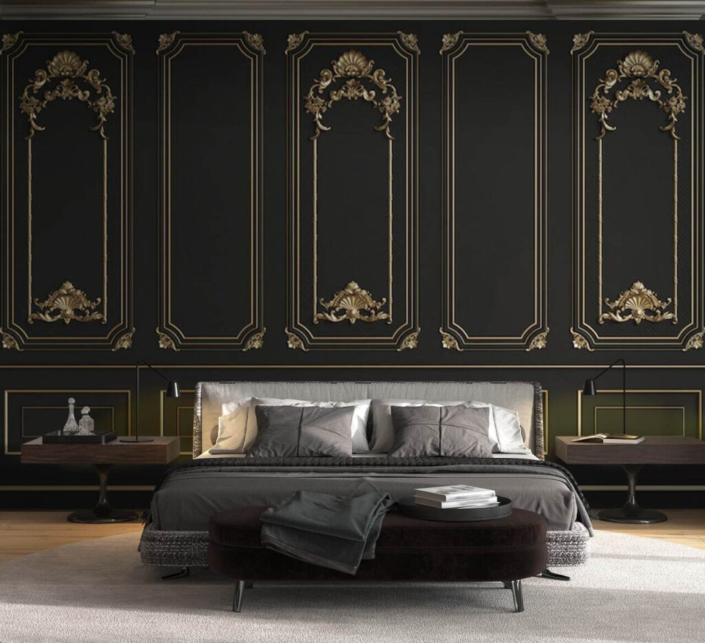 Moulures dorées sur noir dans un intérieur