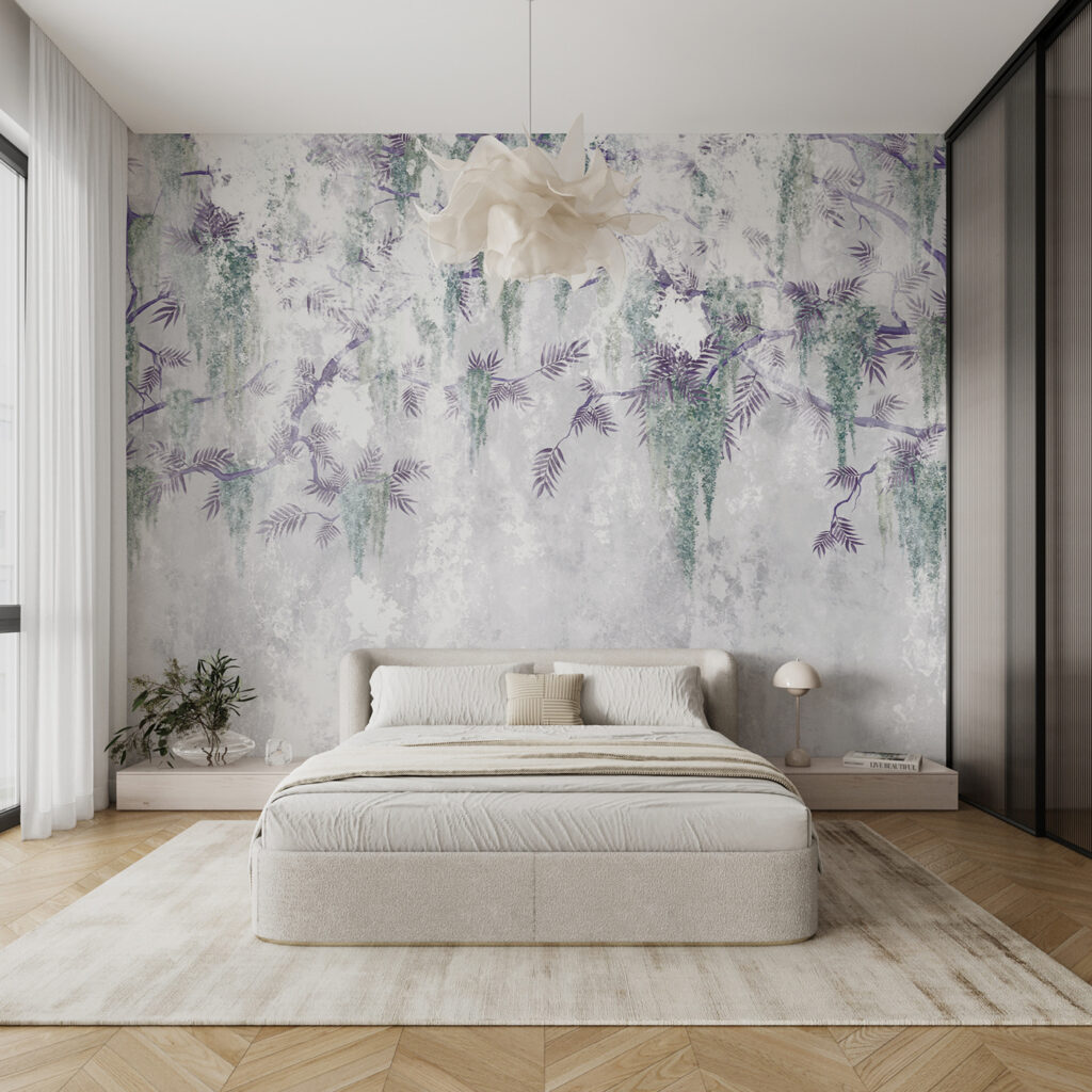 Branches fleuries retombantes dans un intérieur