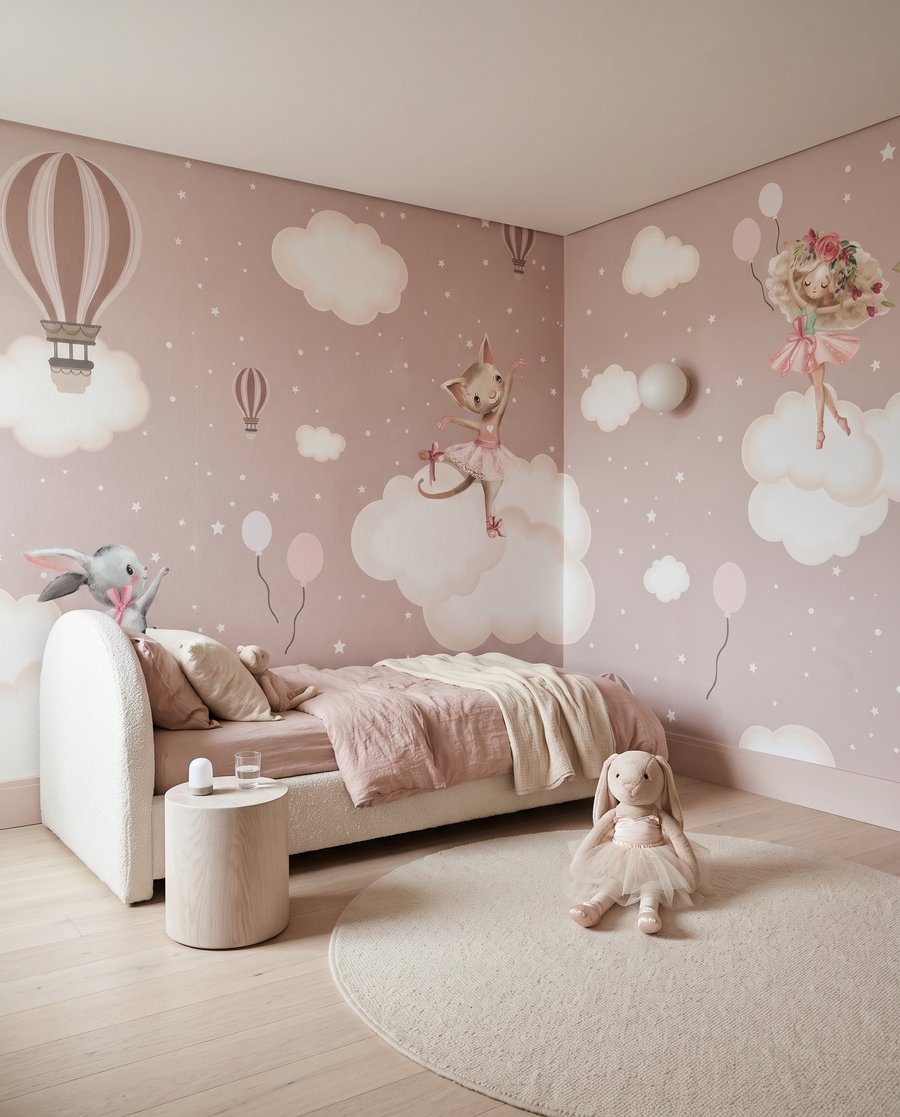 Animaux sur nuages roses dans un intérieur