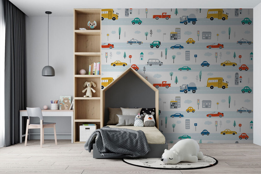 Petites voitures en file dans un intérieur