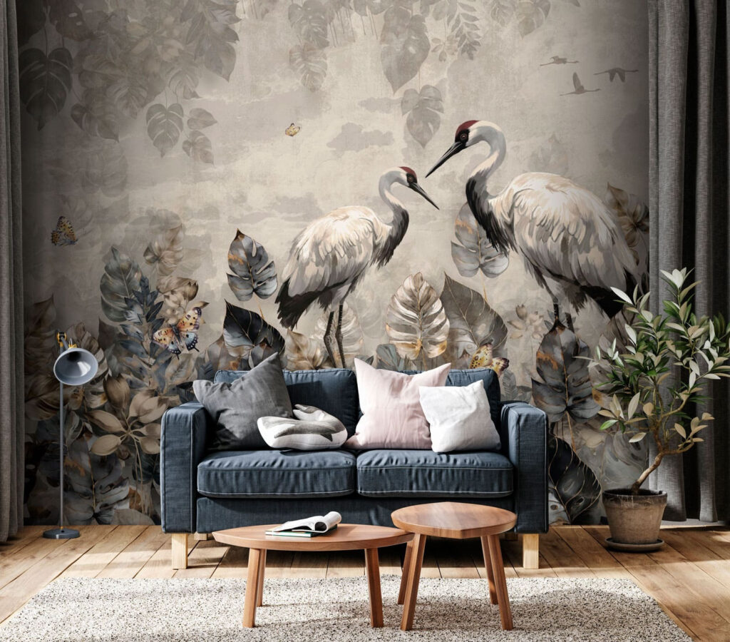 Grues parmi les feuilles dans un intérieur