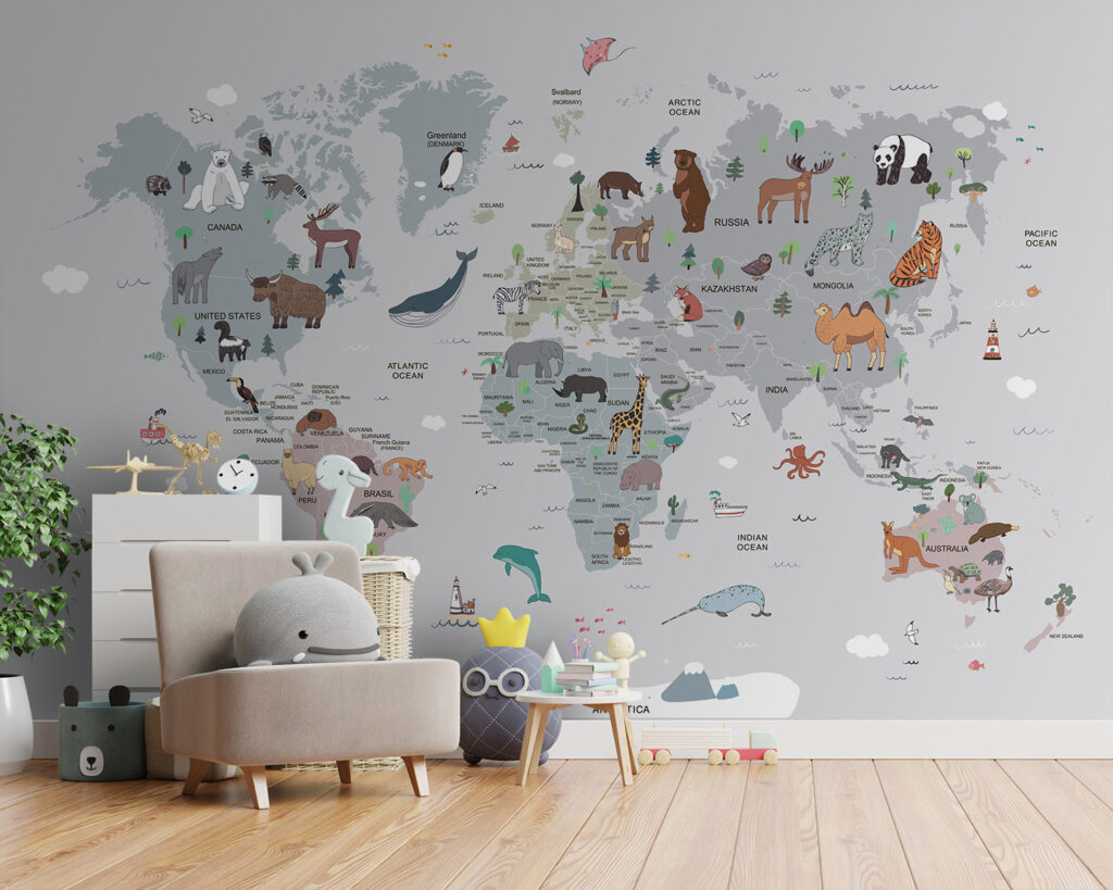 Mappemonde aux petits animaux dans un intérieur