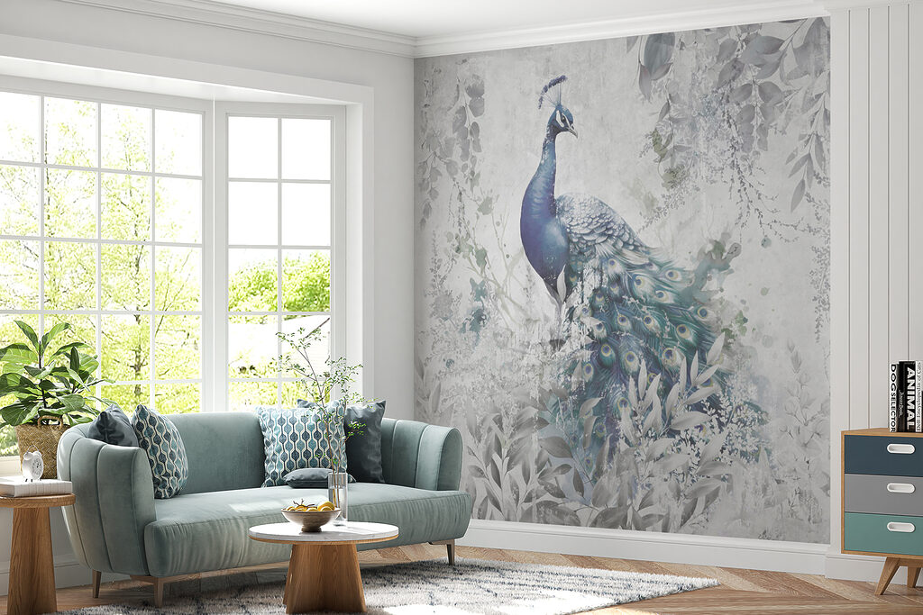 Paon dans la brume dans un intérieur