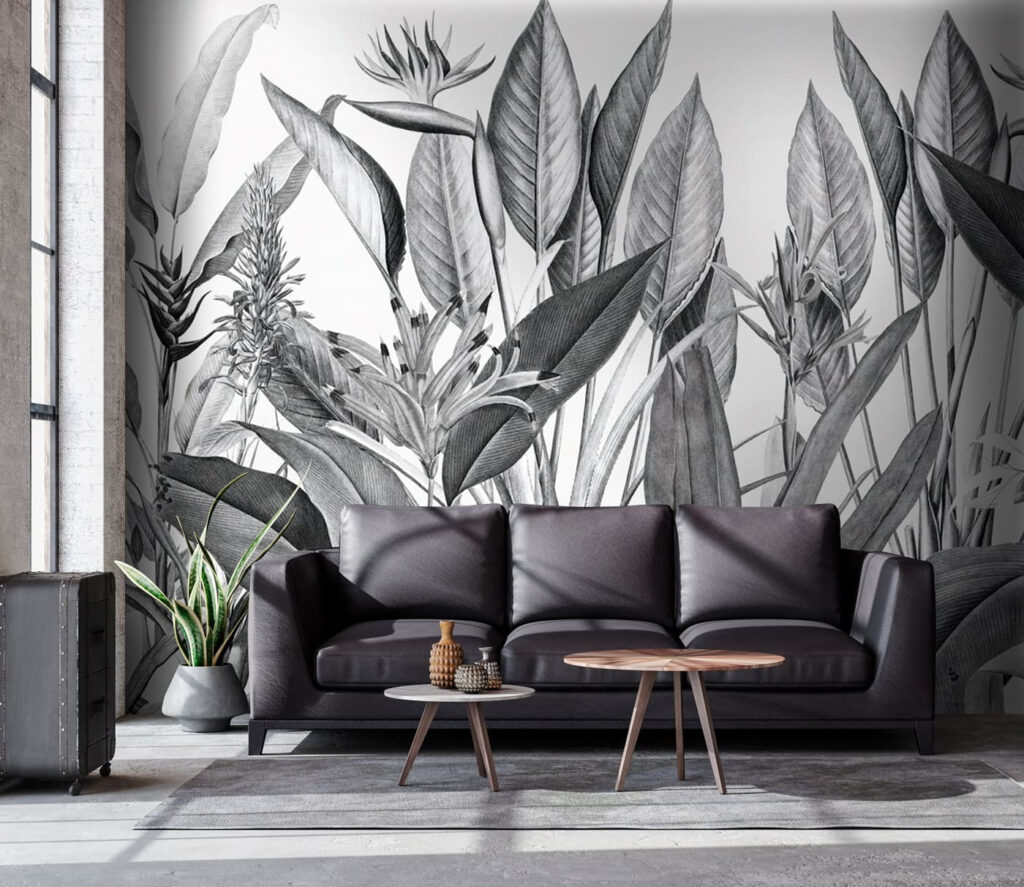 Fleurs tropicales et feuillage dans un intérieur