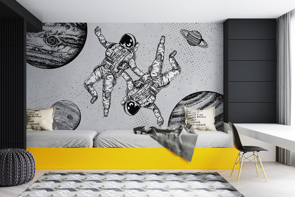 Deux astronautes en apesanteur — intérieur 1
