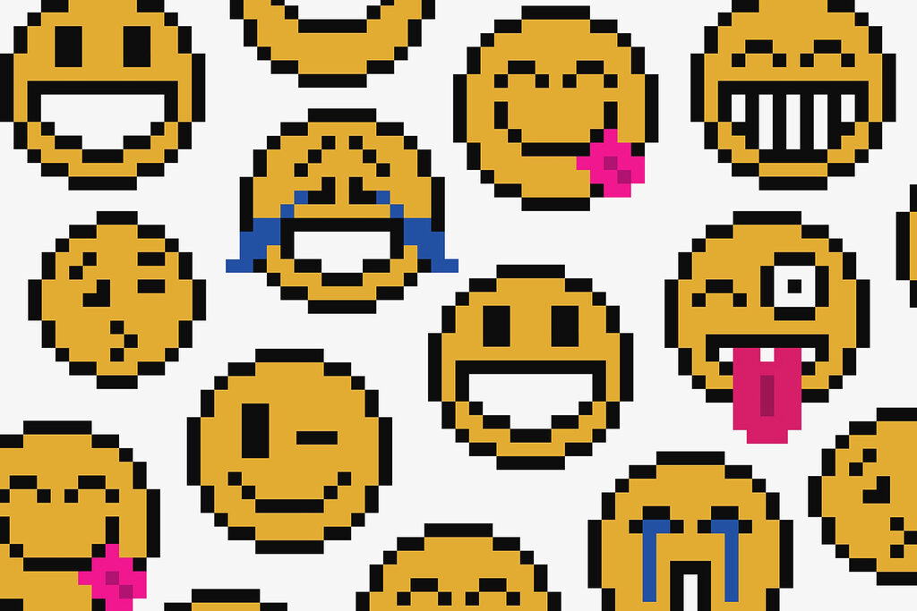 Petits visages en pixels — motif complet