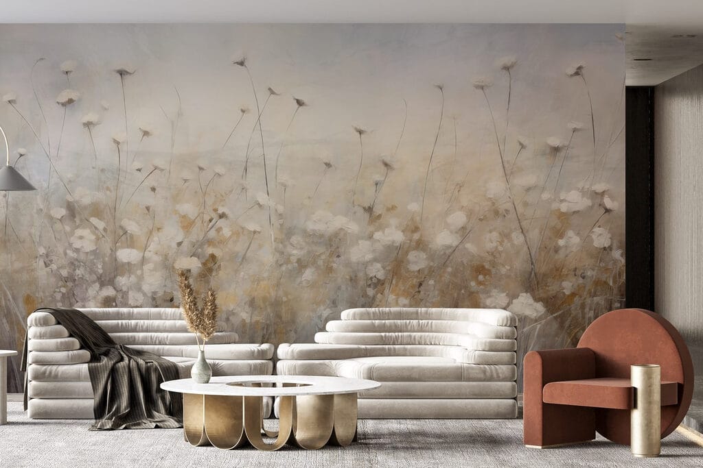 Fleurs sur tiges graciles dans un intérieur