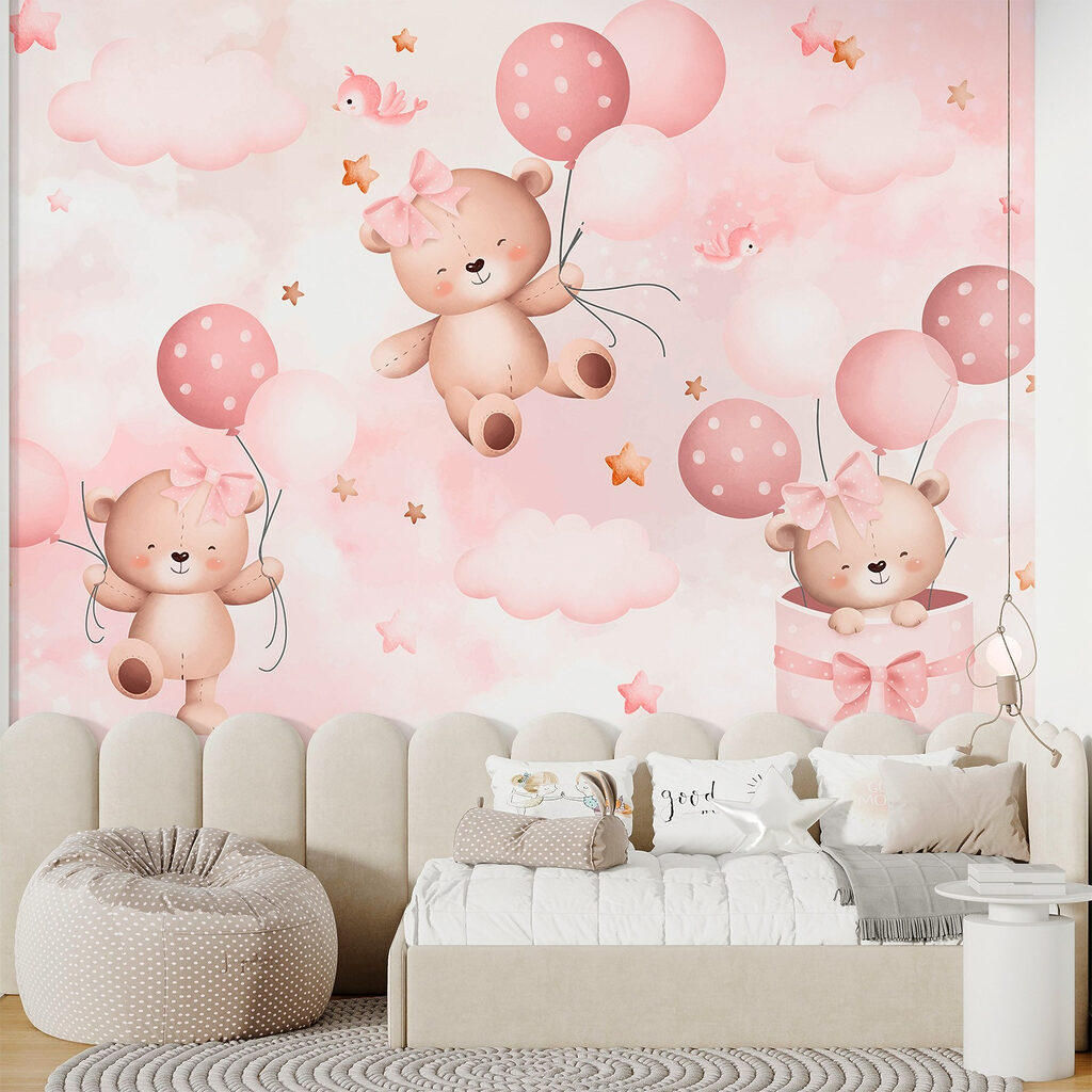 Oursons aux ballons roses dans un intérieur