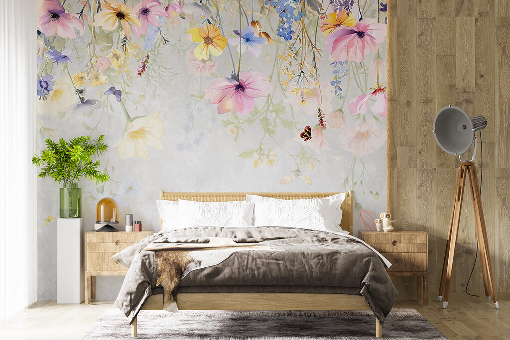 Fleurs suspendues à l’aquarelle dans un intérieur