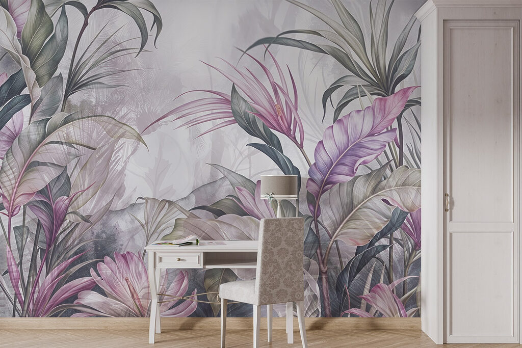 Longues feuilles tropicales dans un intérieur