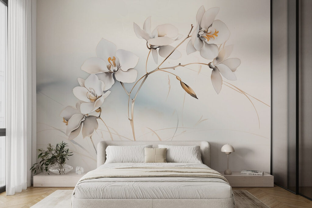 Fleurs blanches, brins dorés dans un intérieur
